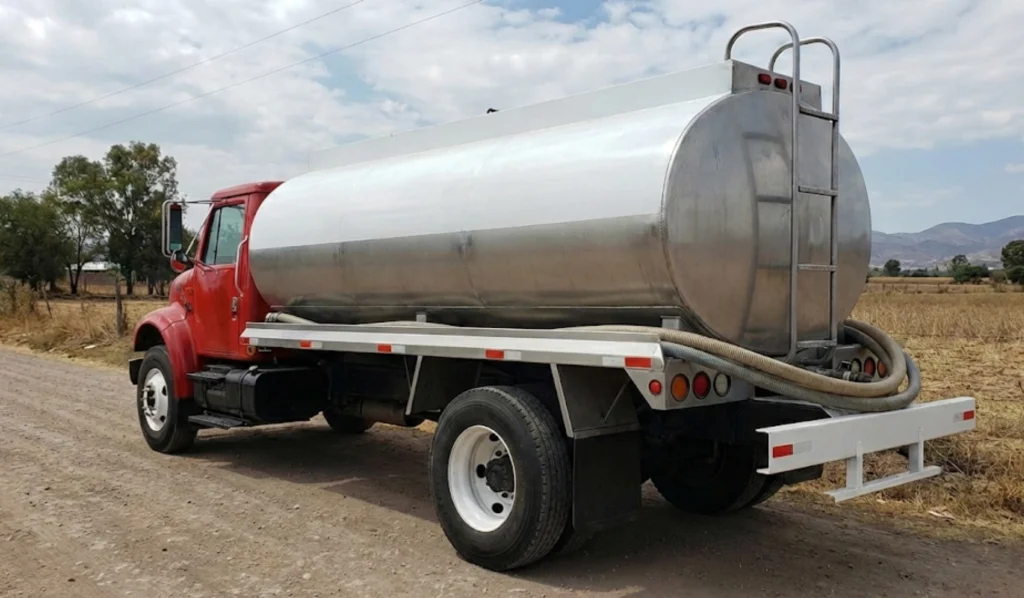 Fabricación pipas de agua